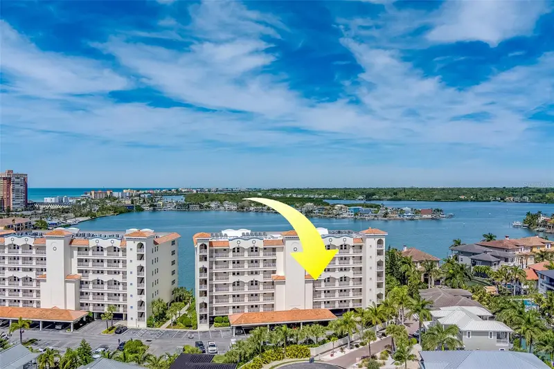 17745 Gulf Blvd #303, FL