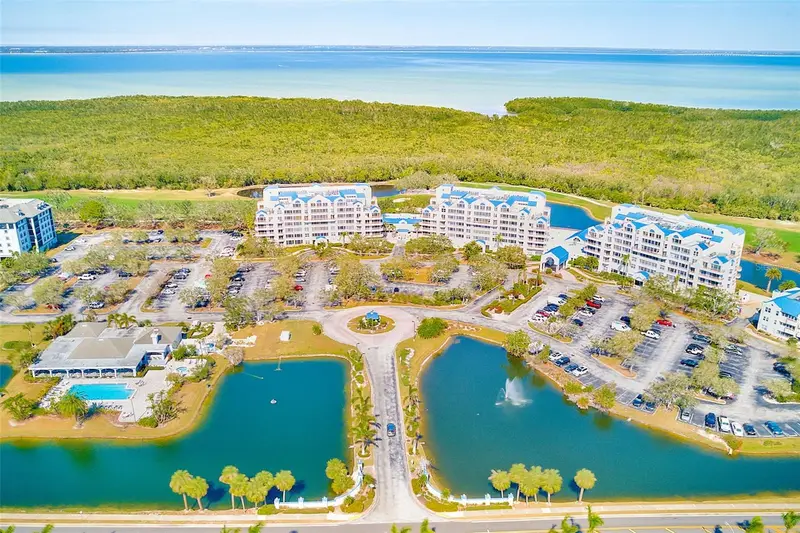 2333 Feather Sound Dr #B101, FL