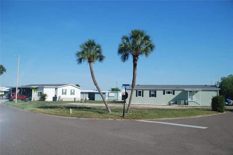102 Saint Martins Way, FL