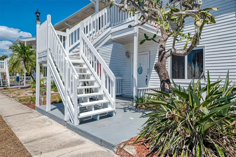 200 Rotonda Blvd W #A2, FL
