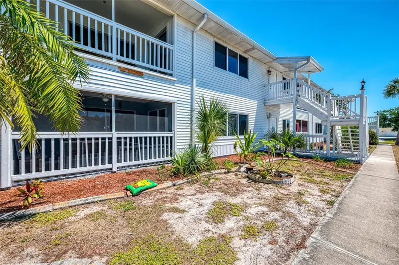 200 Rotonda Blvd W #A2, FL