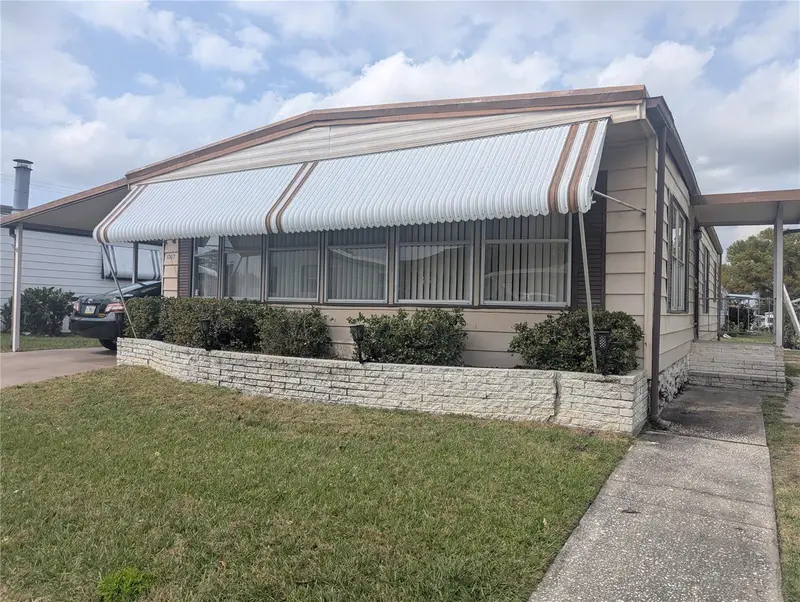 1007 Forest Lake Dr, FL