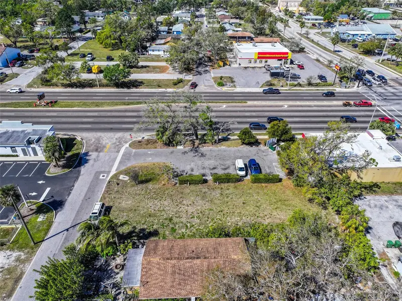116 10th Ave E, FL