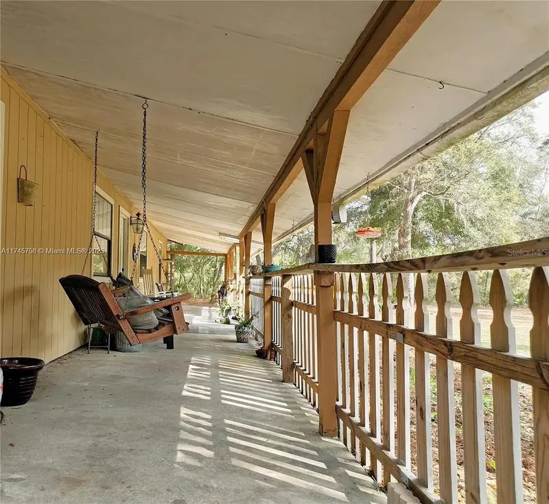1370 Nw 120th Ave, FL