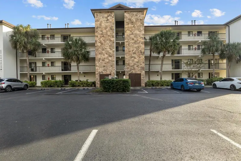 2037 San Marcos Dr Se #217, FL