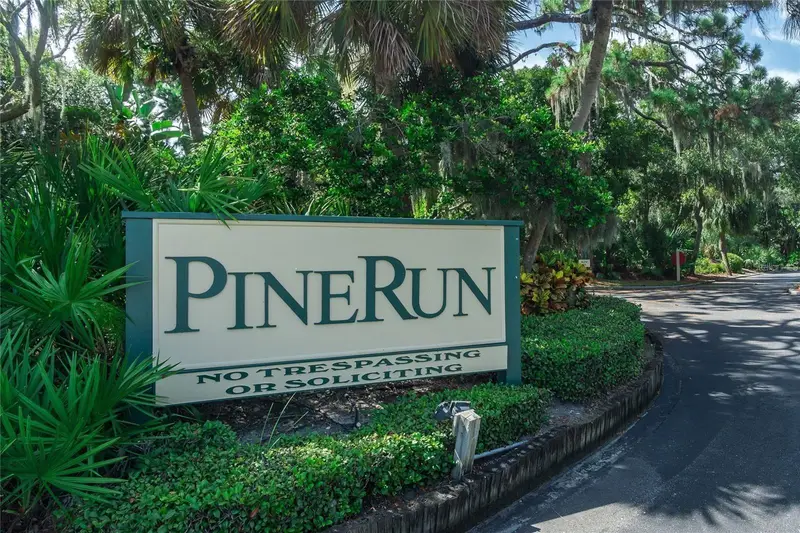 101 Woodland Pl, FL
