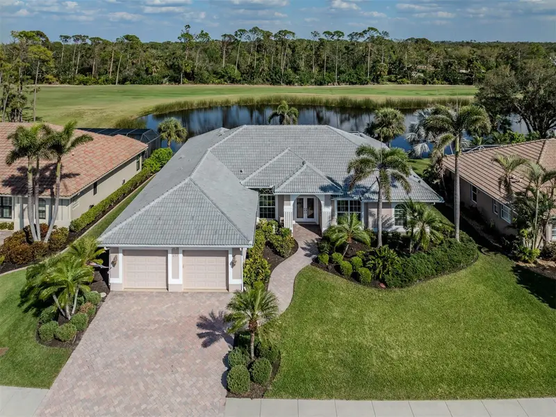 692 Egret Walk Ln, FL