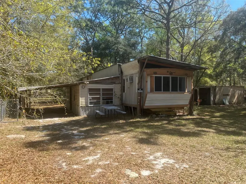 11372 E Highway 25, FL