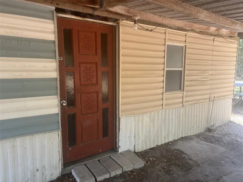 11372 E Highway 25, FL