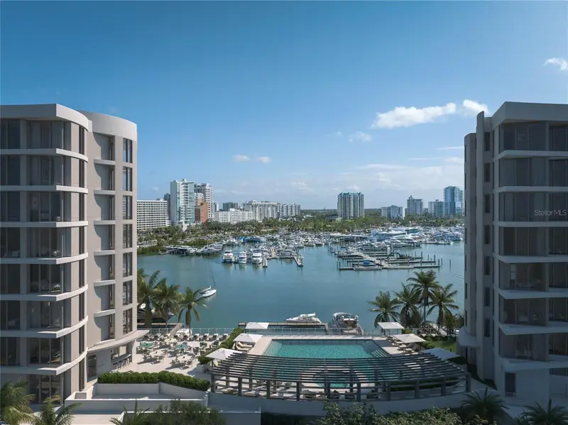 550 Golden Gate Point #201, FL
