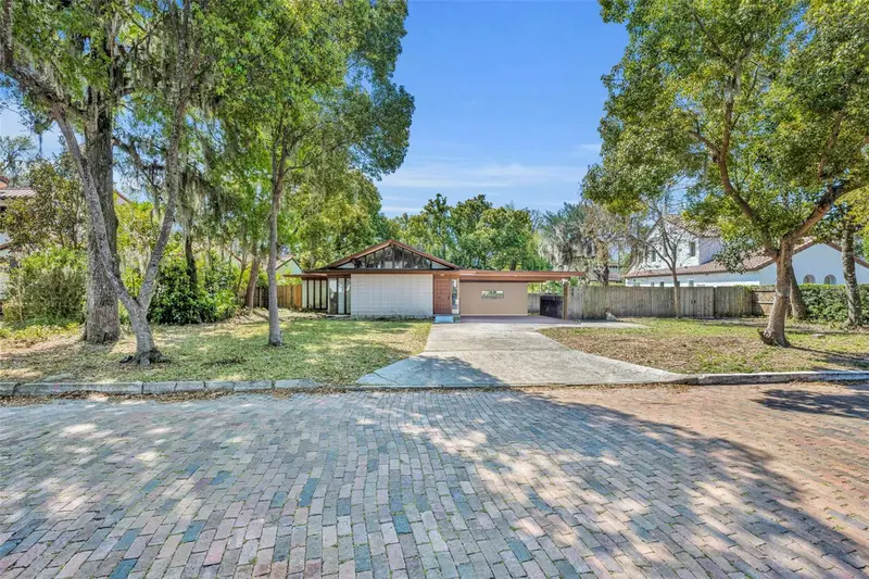 1560 Lakehurst Ave, FL