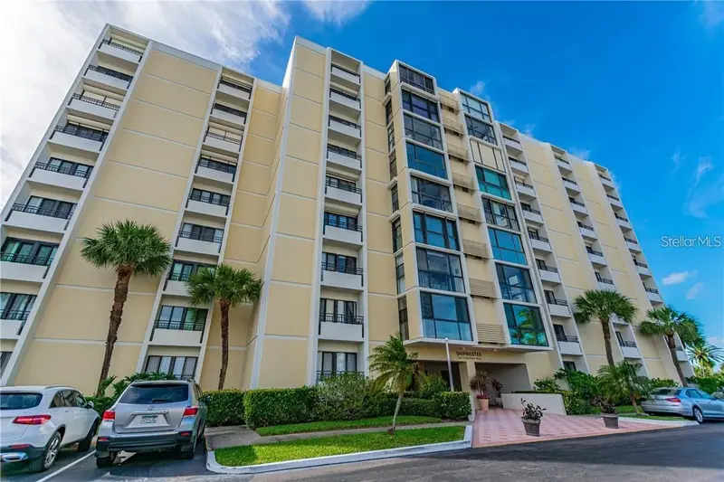 800 S Gulfview Blvd #203, FL