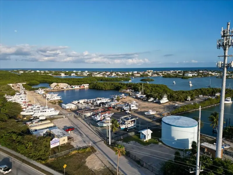 13900 Overseas Hwy, FL
