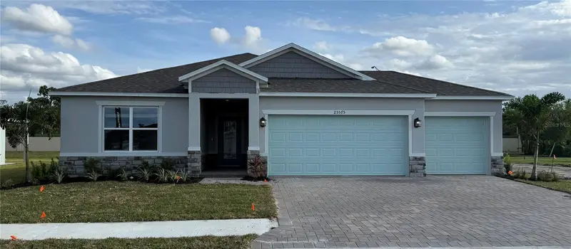 25575 Calusa Dr, FL
