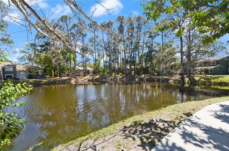 6114 Peregrine Ave #D03, FL