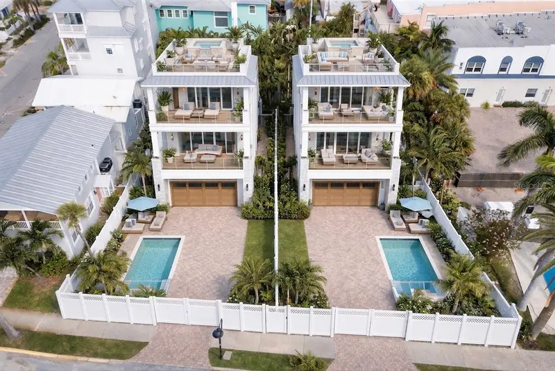 702 Pass A Grille Way, FL