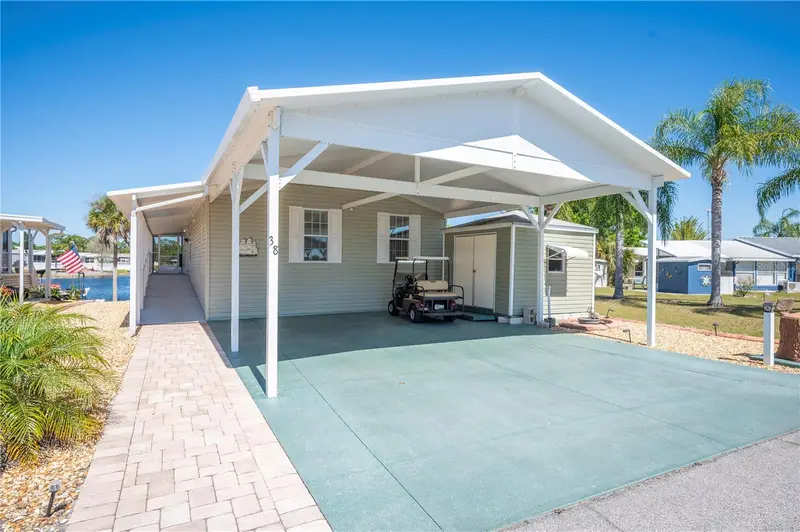 38 Queen Of Waters St, FL