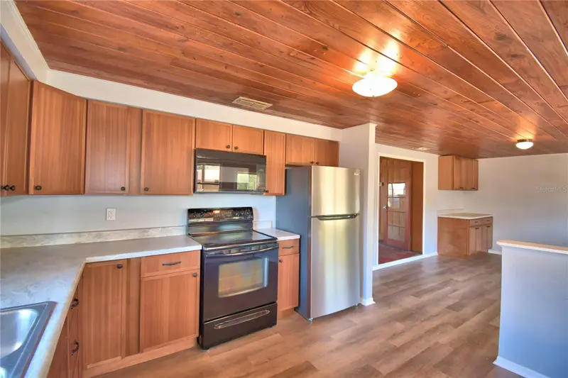 352 E Hwy 630 E, FL