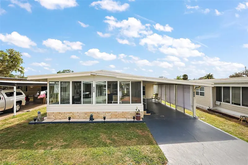 668 Lori Dr, FL