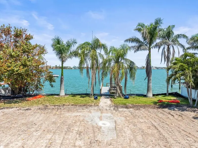 6 Paradise Ln, FL