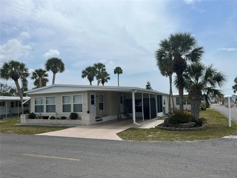 530 Via Veneto, FL