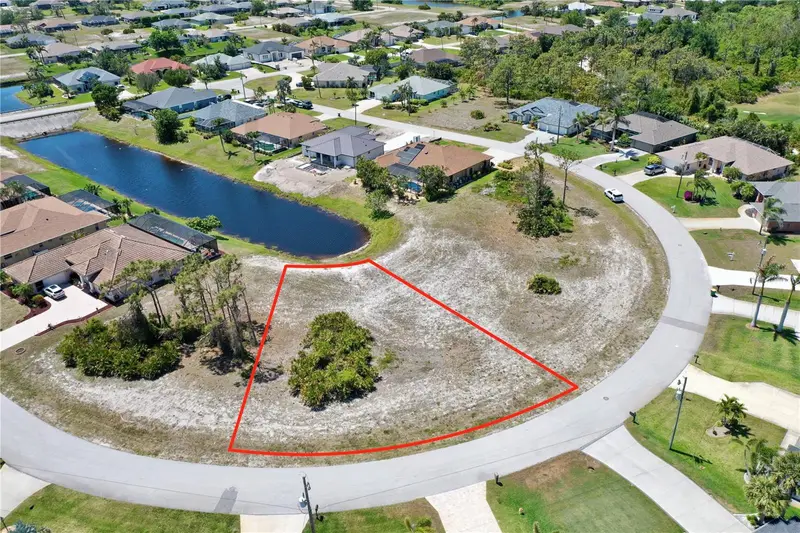 13 Medalist Way, FL