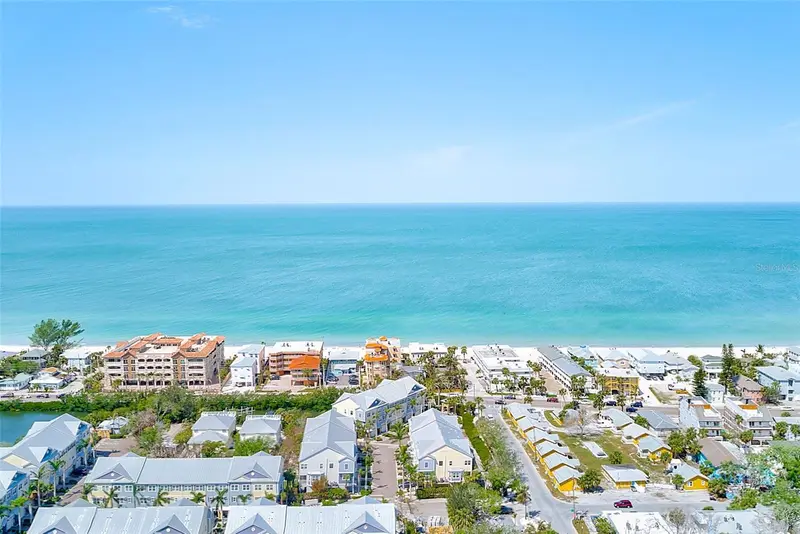 615 Garland Cir, FL