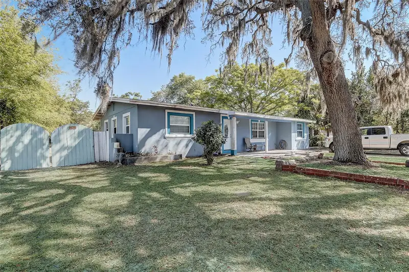 243 W Martin St, FL