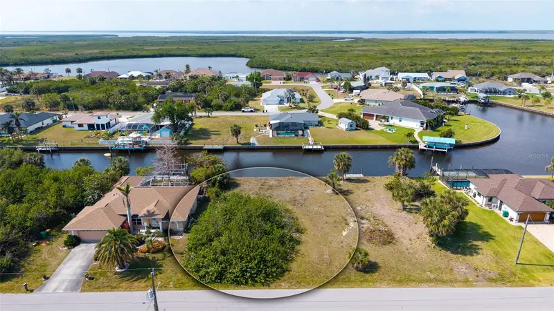 17117 Canary Ln, FL