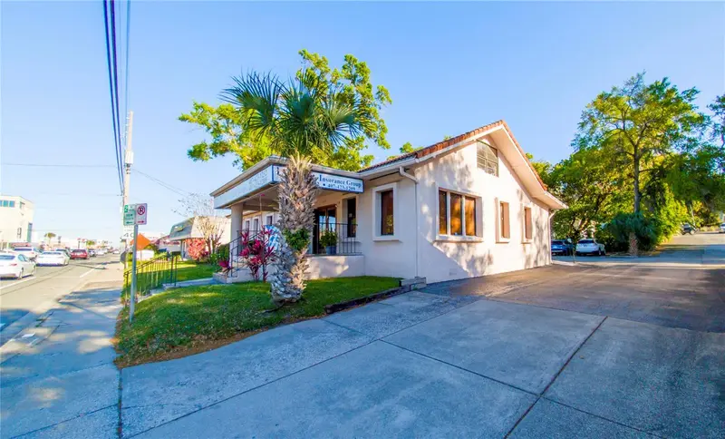 802 E Colonial Dr, FL