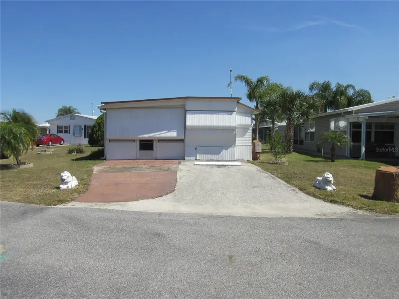10 Red Quill Cir, FL