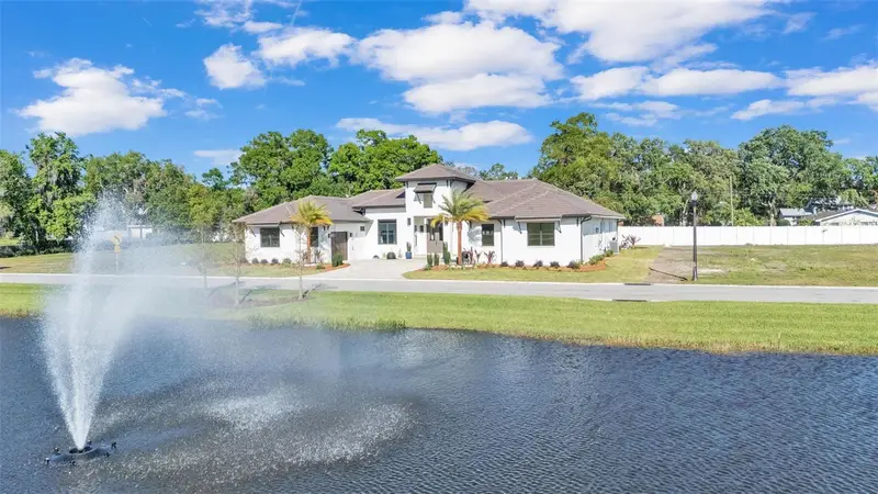 5472 Shoreview Dr, FL