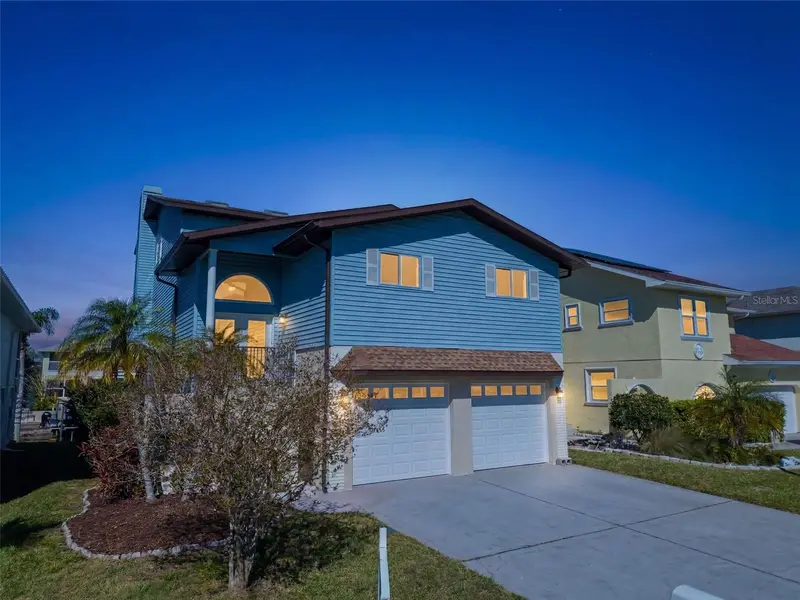 6241 Bayside Dr, FL