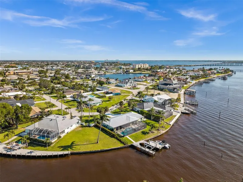 1600 Edith Esplanade, FL