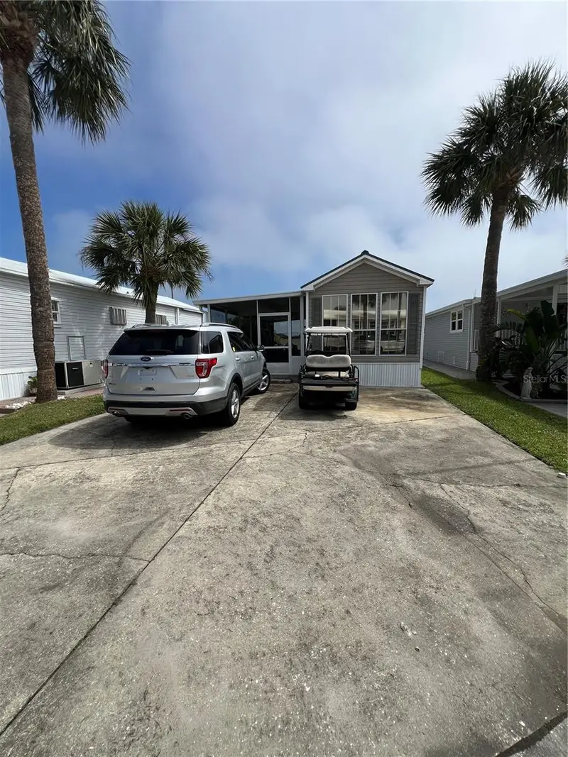 6445 Se 51st St, FL