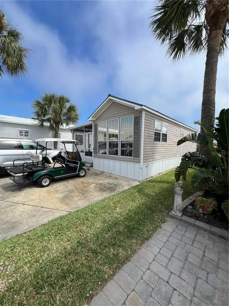 6445 Se 51st St, FL