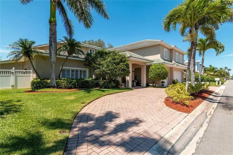 3 Paradise Ln, FL