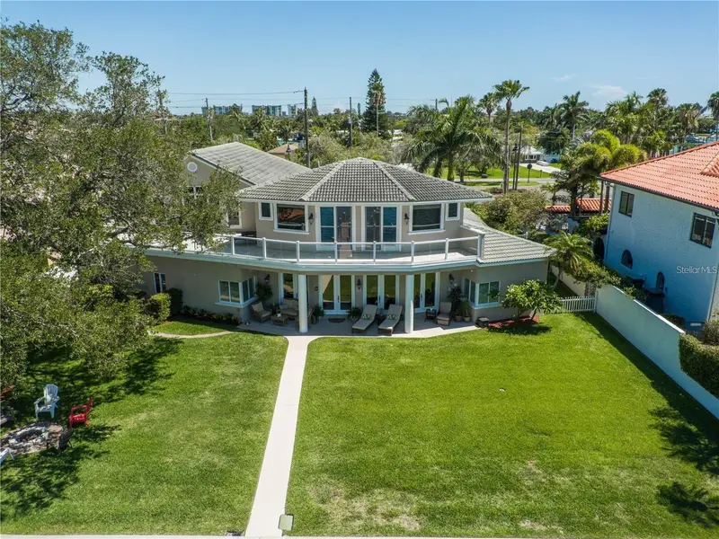 3 Paradise Ln, FL