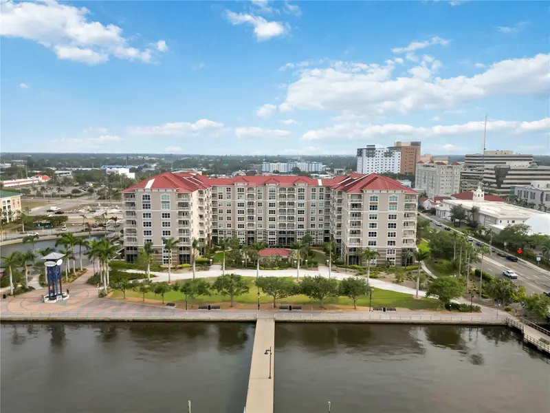 808 3rd Ave W #203, FL