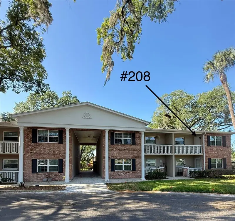 2500 Lee Rd #208, FL