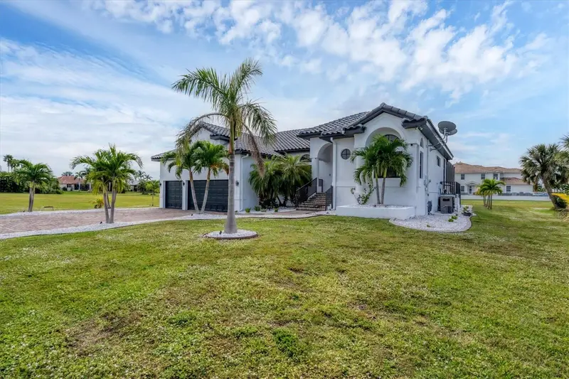 24017 Peppercorn Rd, FL