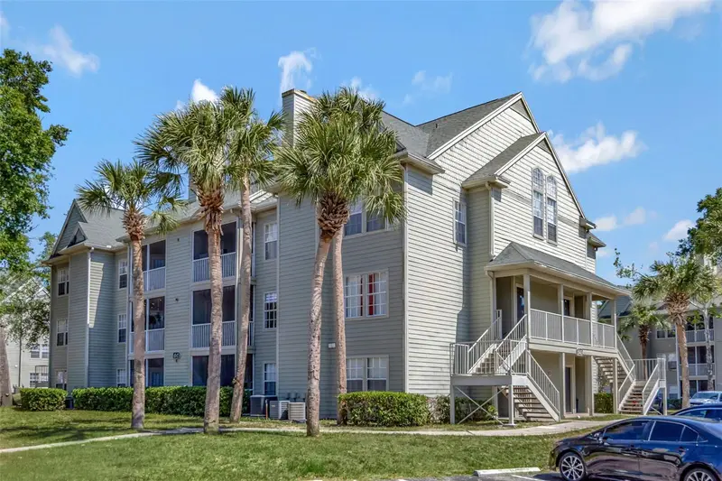 6142 Westgate Dr #204, FL