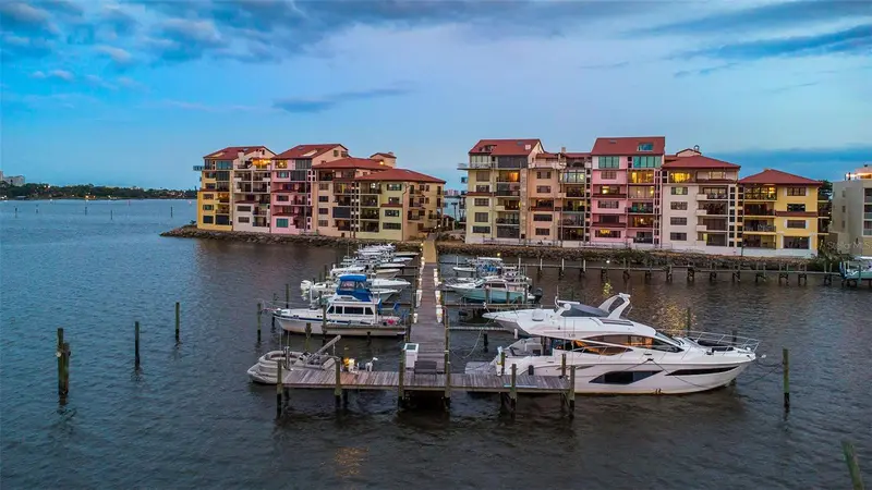 761 Marina Point Dr #7610, FL