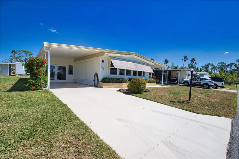 108 La Paloma, FL
