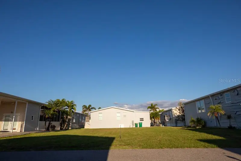 8 Emden Cir, FL