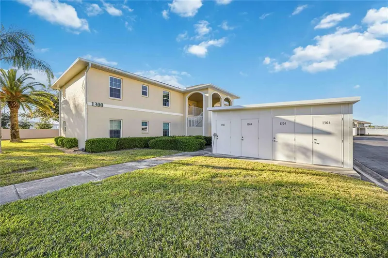 5800 Sabal Trace Dr #1302, FL