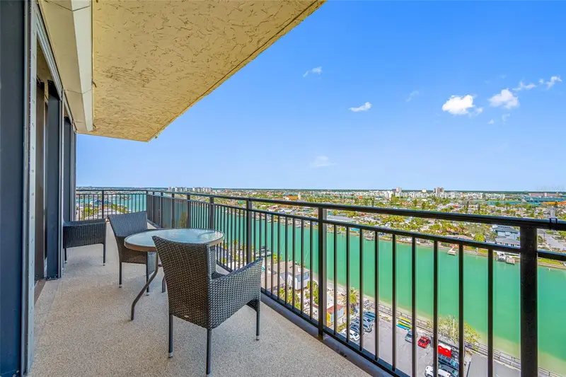7600 Bayshore Dr #1206, FL