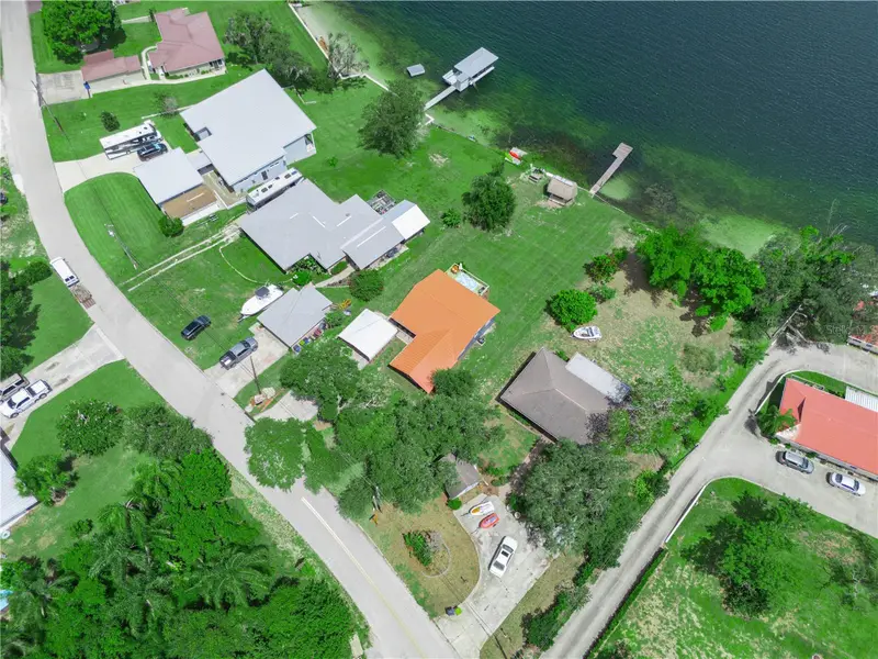 113 Mccoy Dr, FL