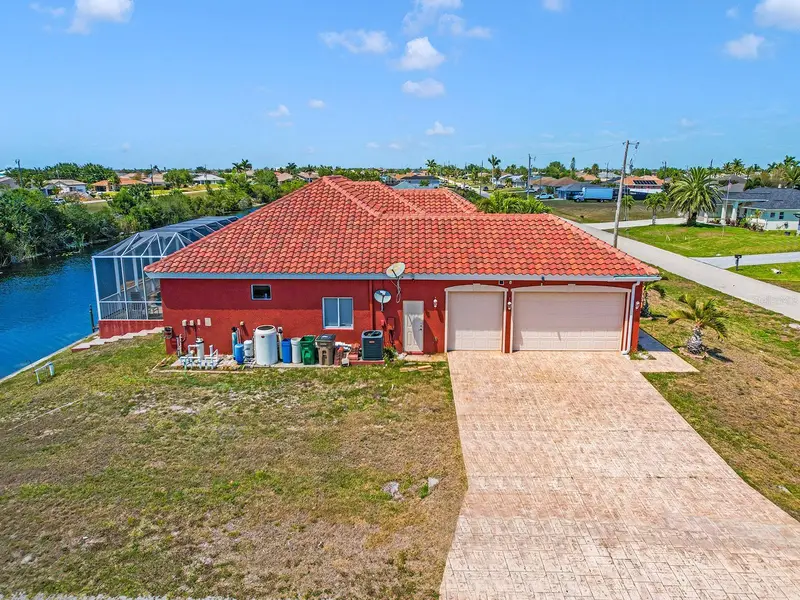 1112 Nw 9th Ave, FL
