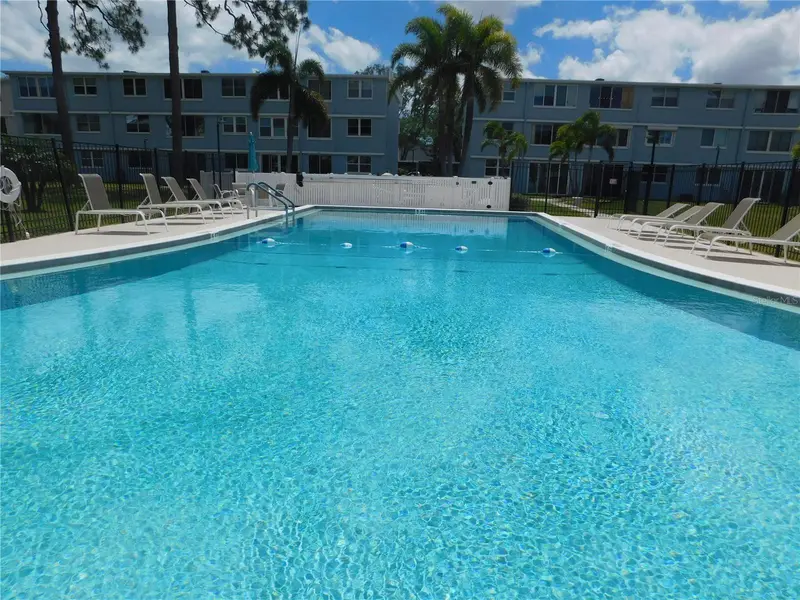 4715 Bay St Ne #119, FL